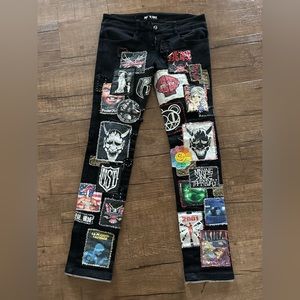 MISSING SINCE THURDAY SIZE 28 JEANS